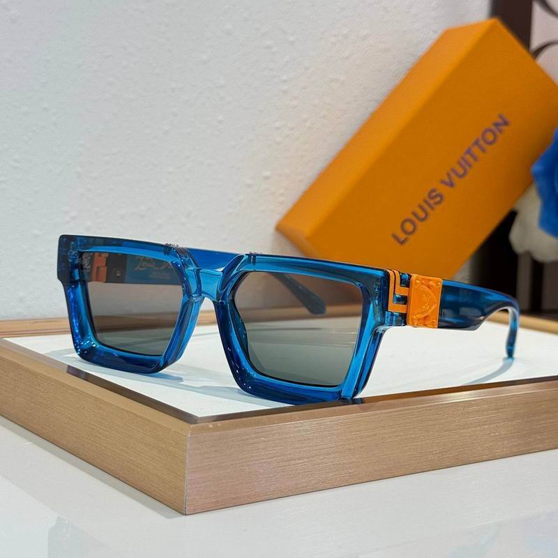 Louis Vuitton Sunglasses ID:20260319-241